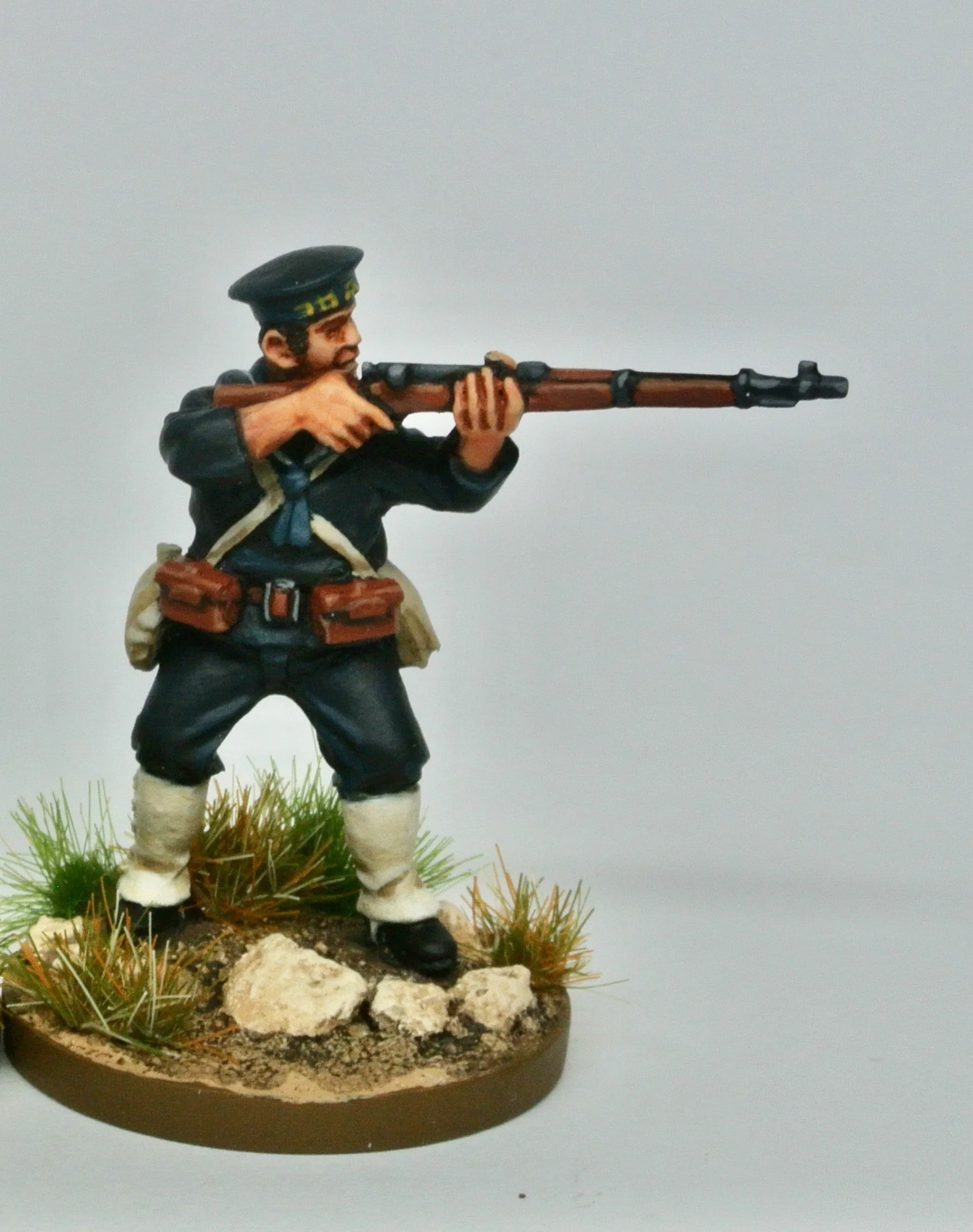 NEW - Japanese Naval Landing Infantry, cap with rifle (28mm) - Image 3